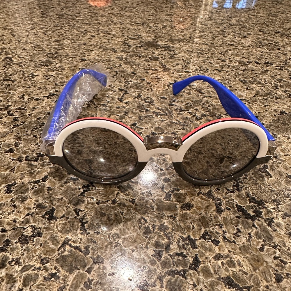 New DVF Diane VonFurstenberg sunglasses